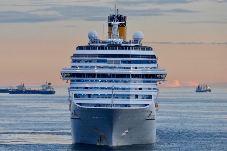 luxury Nile river cruise